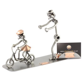 KINDERFAHRRAD MIT VISITENKARTEN-HALTER