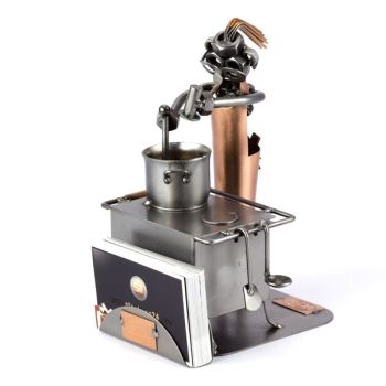 KÖCHIN MIT VISITENKARTENHALTER